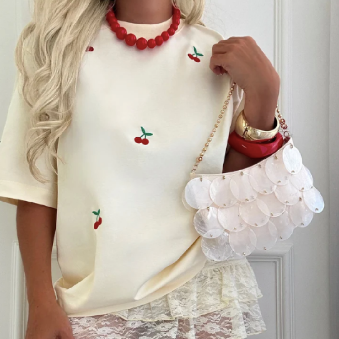 Camiseta Oversize "burning cherry – Estampado (Copia) (Copia)