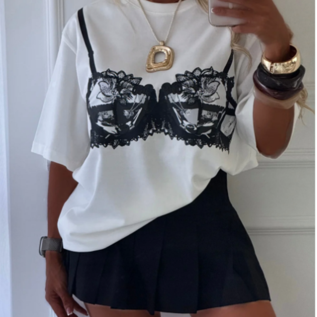 Camiseta Oversize "Fake Lingerie" – Estampado