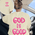 Camiseta Oversize “God Is Good” para Mujer – Estampado Espalda